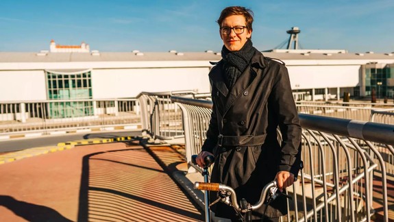 Sú už vodiči ohľaduplnejší k cyklistom? Rozhovor so šéfom Cyklokoalície k novému cestnému zákonu