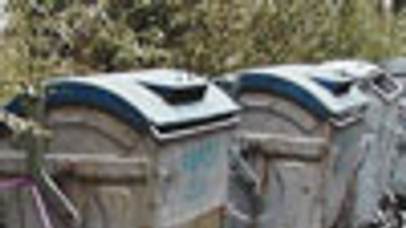 Aj neporiadok pri kontajneroch má svojho pána