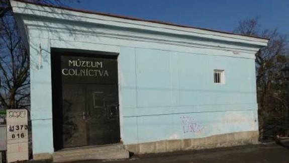 FOTO: Mýtny domček zrekonštruujú za minimálne 100-tisíc eur, pozrite si ho zvnútra