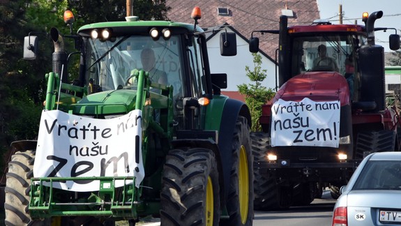Rozhorčeniu farmárov rozumieme, tvrdí magistrát i Staré Mesto