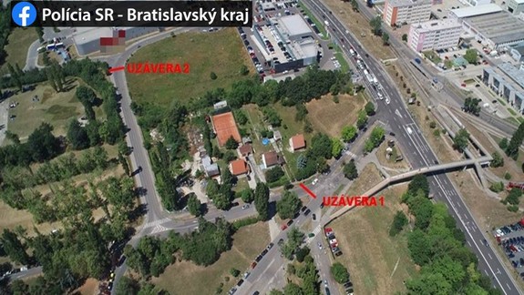 Polícia uzavrela dva prístupy na Zlaté piesky - v areáli sa konala Ibiza párty