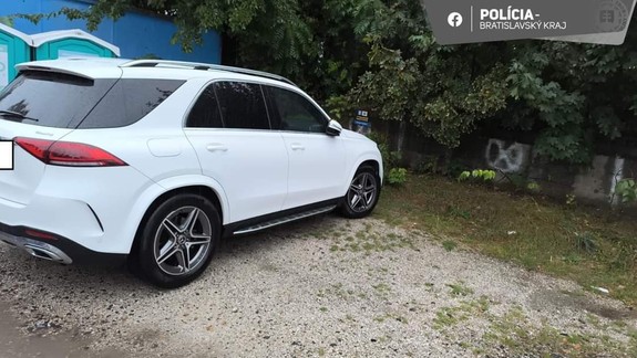 Nevhodná známosť: Muž pozval k sebe Andreu, tá sa opila a ukradla mu auto