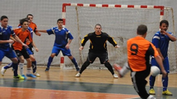 Bratislavé derby v skupine o titul jasne pre FOFO