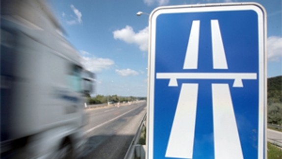 V nedeľu sprejazdnia D1 medzi Mostom Lafranconi a Prístavným mostom