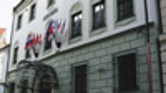 Na fasáde domu bol kedysi husitský kalich