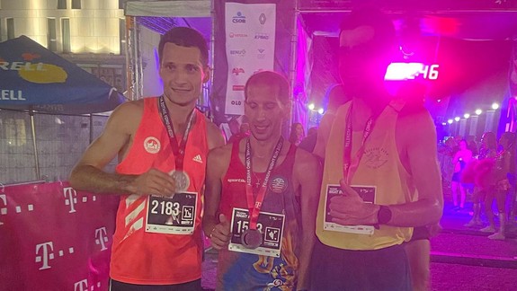 Obľúbený nočný beh Bratislavou pozná svojich víťazov, do cieľa dobehol aj primátor Vallo