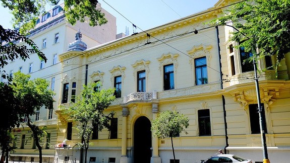 Kalinovská knižnica ostáva naďalej v Pisztoryho paláci