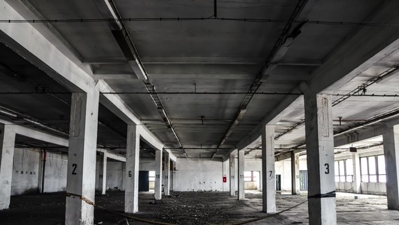 Viete, čo zaujíma urbexerku v Petržalke? Lucia, ktorá navštevuje opustené budovy, nám prezradila o tejto záľube viac