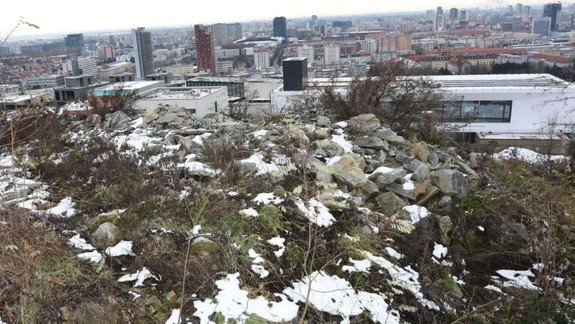 Enviropolícia obvinila developera, ktorý mal ukladať stavebný odpad na cudzie pozemky