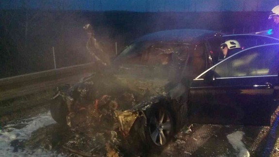 FOTO: Takto dnes ráno na diaľnici zhorel bavorák