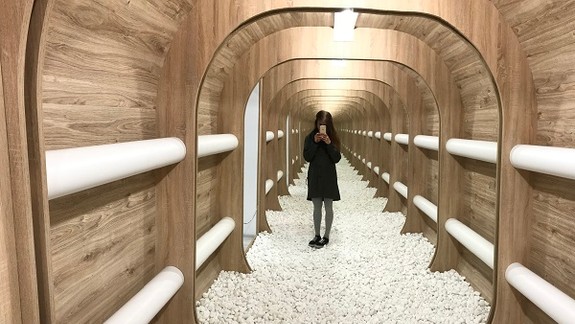 Nahliadnite do nekonečna: Galéria ponúkajúca neuveriteľné optické ilúzie