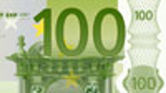 Na benzínke zadržali podozrivú stoeurovku