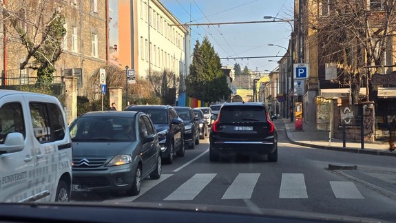 Pripomíname: Hlavné mesto mení organizáciu dopravy na Žabotovej a Karpatskej