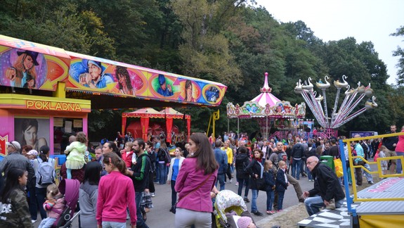 Hody v Karlovej Vsi ponúknu Mariána Čekovského, Billy Barmana aj cukrovú vatu zdarma