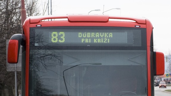 Dopravný podnik zavádza na vybraných vozidlách automatické zatváranie dverí fotobunkou
