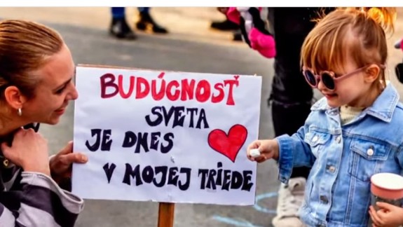 Dorazila do Bratislavy: Výstavu srbských Slovákov, ktorú atakovali výtržníci, si môžete pozrieť aj u nás