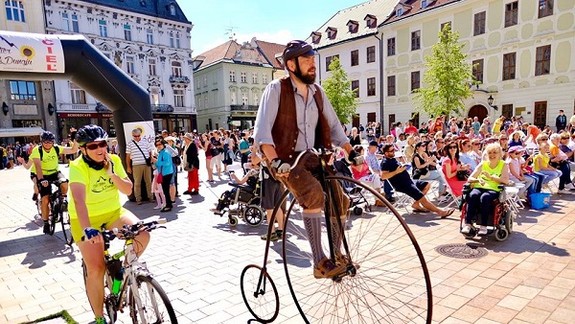 Do Starého Mesta dobicyklovali pacienti so sklerózou multiplex