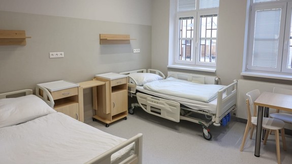 Nové psychosomatické oddelenie v nemocnici na Mickiewiczovej prinesie pacientom väčší komfort