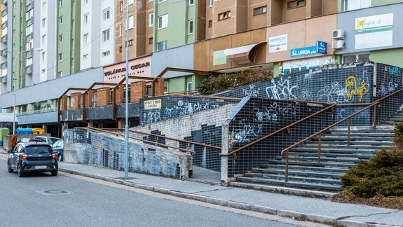 V Devínskej Novej Vsi začnú rekonštruovať terasu na Ulici M. Marečka