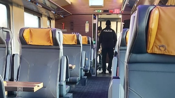 Vyskúšali sme: Ako sa presuniete v čase lockdownu cez Slovensko vlakom ?