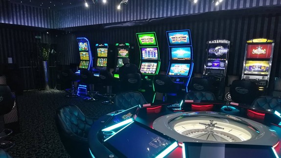 Bratislava vyhovie požiadavkám petície Zastavme hazard, pripraví VZN