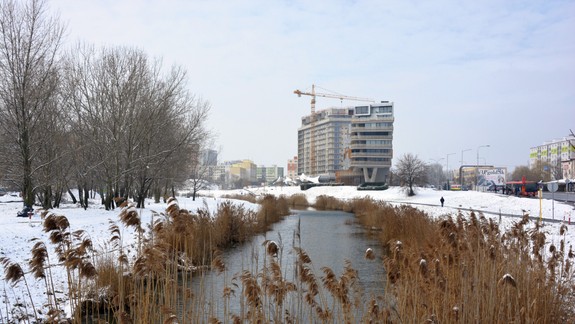 Vráti električka  do Petržalky opäť „taškové“ nákupy?