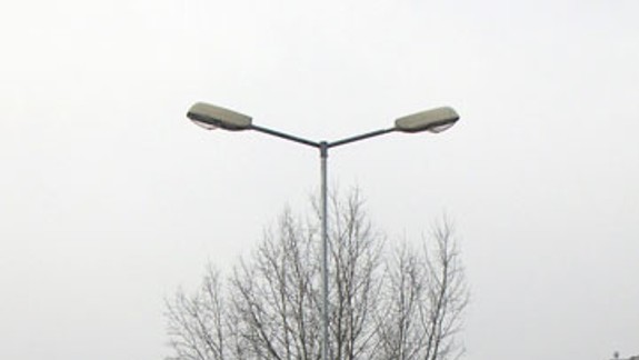 Dva stĺpy už odstránili, nahradili jeden