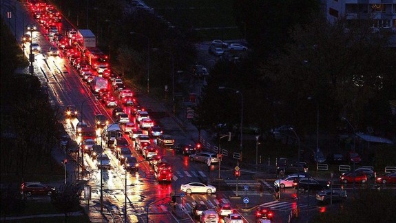 VIDEO: Dopravná katastrofa. Pozrite sa, ako to vyzeralo na jednej bratislavskej križovatke