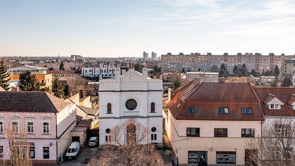 V zastupiteľstvách okresných miest BSK sa počet poslancov mení v Senci
