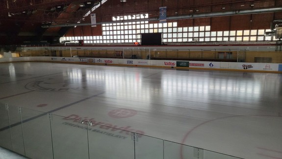 Dobrá správa: Verejné korčuľovanie bude od nedele aj na zimnom štadióne v Dúbravke