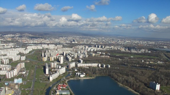 Rok po voľbách v Petržalke: Ako to vidia miestni poslanci? Tretia časť