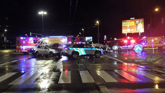 Nehoda na križovatke Tomášikovej a Trnavskej: Boli ste jej svedkom?