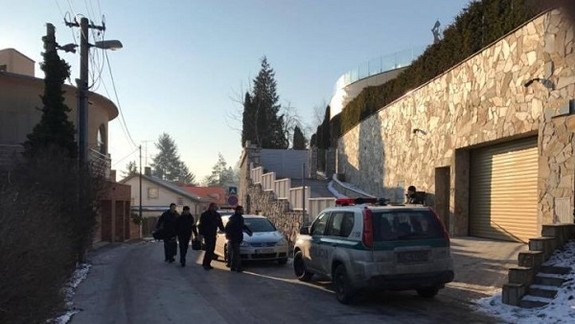 Poznáme detaily nočnej lúpeže u Milana Kňažka