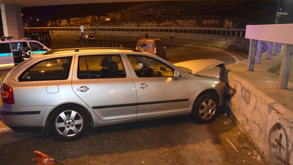 Smrť pod Mostom SNP: Vodič auta pravdepodobne stratil vedomie