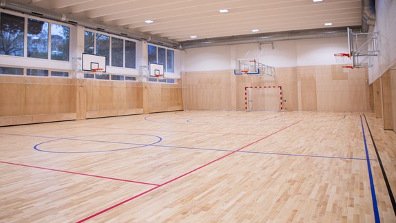 Športovú halu Prokofievova, ktorá prešla čiastočnou rekonštrukciou, si môžete prenajať