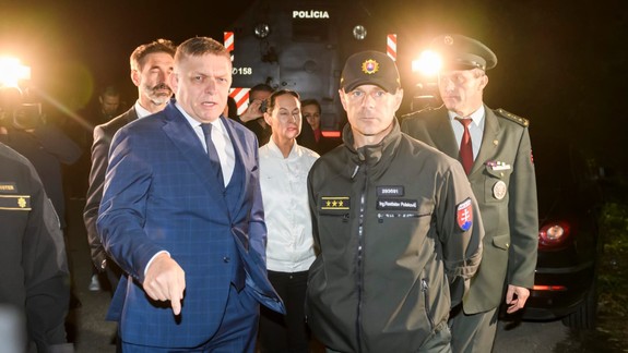 Fico na hraničnom priechode Čunovo-Rajka: Sme pripravení zareagovať na akúkoľvek vlnu nelegálnej migrácie