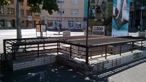 Bývalé toalety na Námestí SNP sú zase prázdne