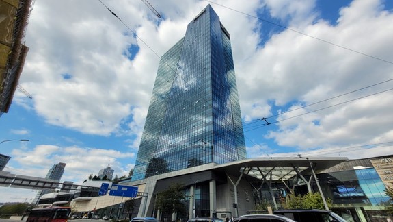 Trúfate si vybehnúť až na 28. poschodie? Blížia sa dalšie preteky v behu do schodov - Nivy Tower Run