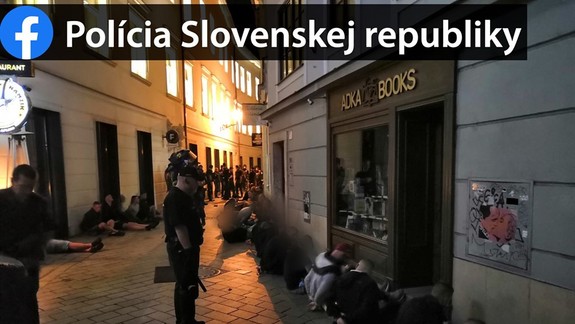 Ministerstvo vnútra tvrdí, že hromadná bitka v centre bola náhodným stretnutím futbalových fanúšikov