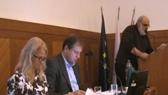 Spor o delenie peňazí pokračuje. Proti Nesrovnalovi sa postavilo i Staré Mesto