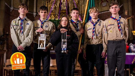 Slovenskí skauti v sobotu opäť prinesú na Slovensko betlehemské svetlo