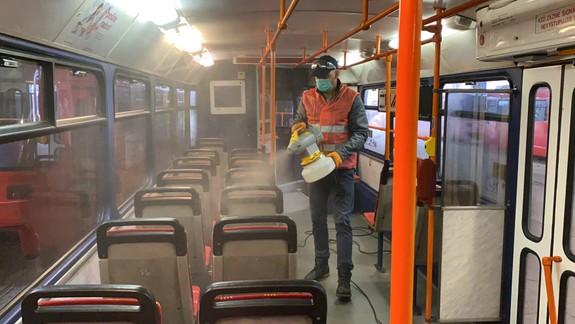Dopravný podnik dbá o dôraznejšie dezinfikovanie vozidiel i nosenie rúšok v prostriedkoch MHD
