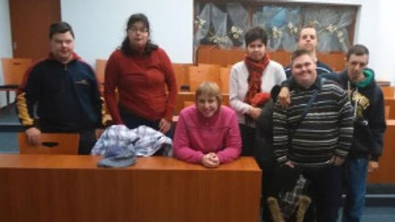 Teóriu menili za praktické vyučovanie