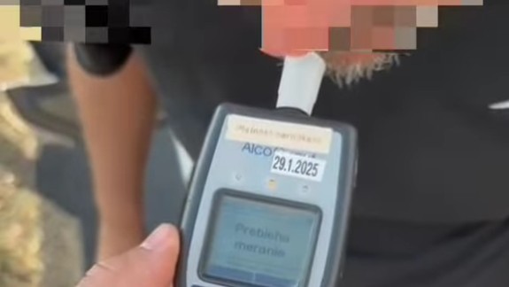 Alkohol za volantom: Policajti počas víkendu zastavili viacerých opitých vodičov