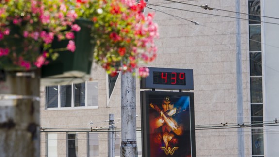 Horúčavy: Pripravte sa na pekelný týždeň