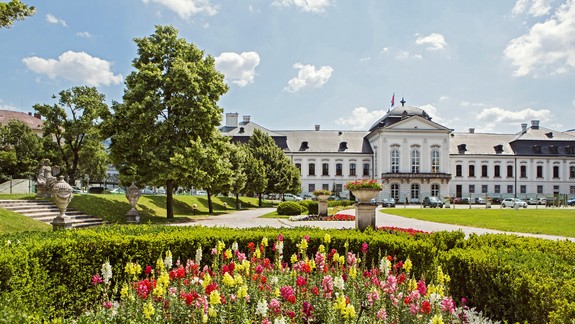 Prezidentská záhrada vyzerá každým dňom lepšie. Presvedčte sa sami