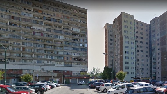 Tragédia na Znievskej v Petržalke:  Žena po páde z okna zomrela