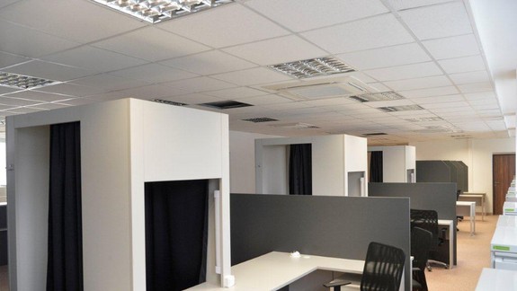 FOTO a VIDEO Konečne: Cudzinecká polícia sa presťahuje do nových priestorov