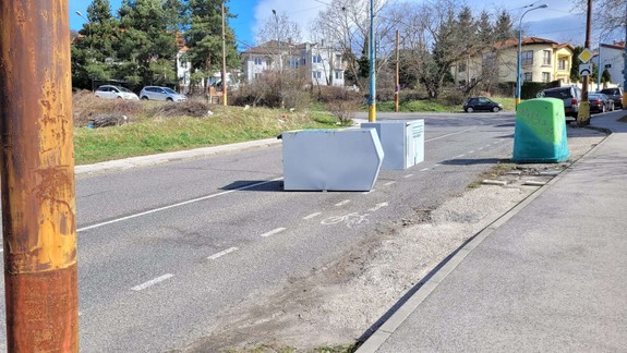 Pozor, v sobotu hrozí najmä na západe Slovenska a na horách silný vietor