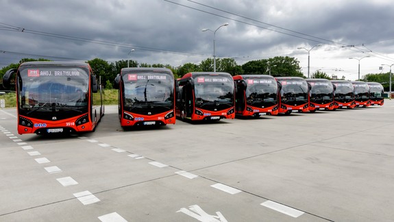 V bratislavskej MHD pribudlo 18 nových dieselových autobusov, do konca roka ich bude 80